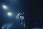 EventGalleryImage_BillieEilish_HitMeHardAndSoft_SavonKinot_1.jpg